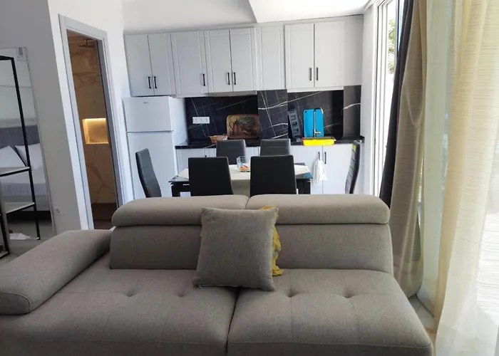 Ionian Pearl * Dhërmi